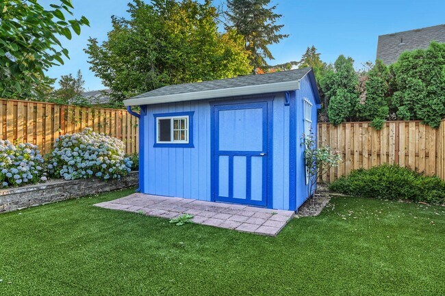 Building Photo - Single-Level 4BR/2BA Ranch — Spacious 3-Car Garage & Low-Maintenance Yard (Oregon City / Fairway ...