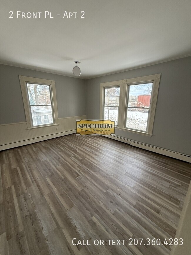 Building Photo - 2 Front Pl