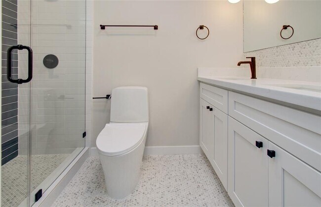 Building Photo - 5839 Sugar Hill Dr