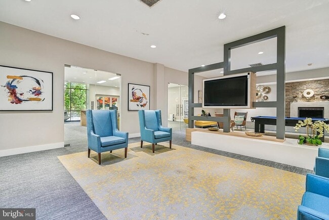 Building Photo - 60 S Van Dorn St