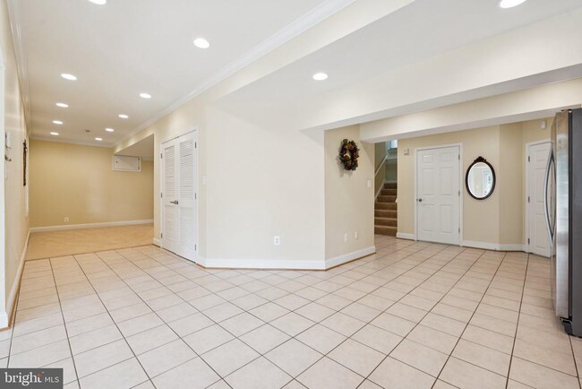 Building Photo - 1292 Middleton Ct