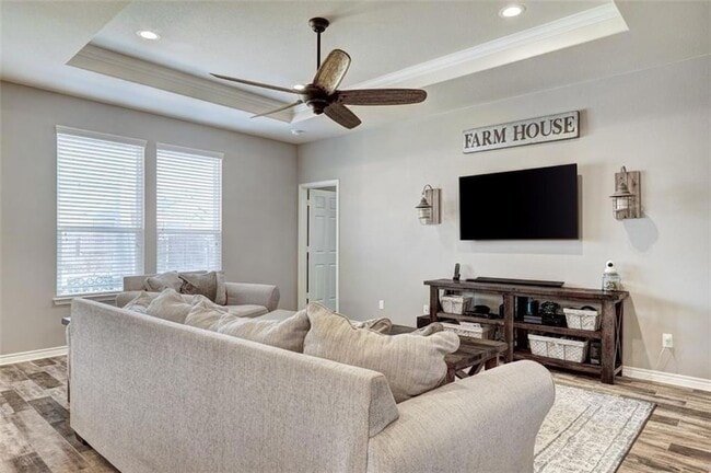 Building Photo - 645 Sierra Mar Lp