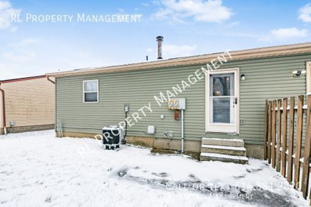 Building Photo - 2 Bedroom/1.5 Bath Ranch Duplex in Westerv...