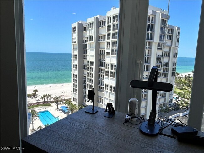 Building Photo - 4041 Gulf Shore Blvd N