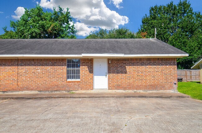 Building Photo - 3011 Orange St