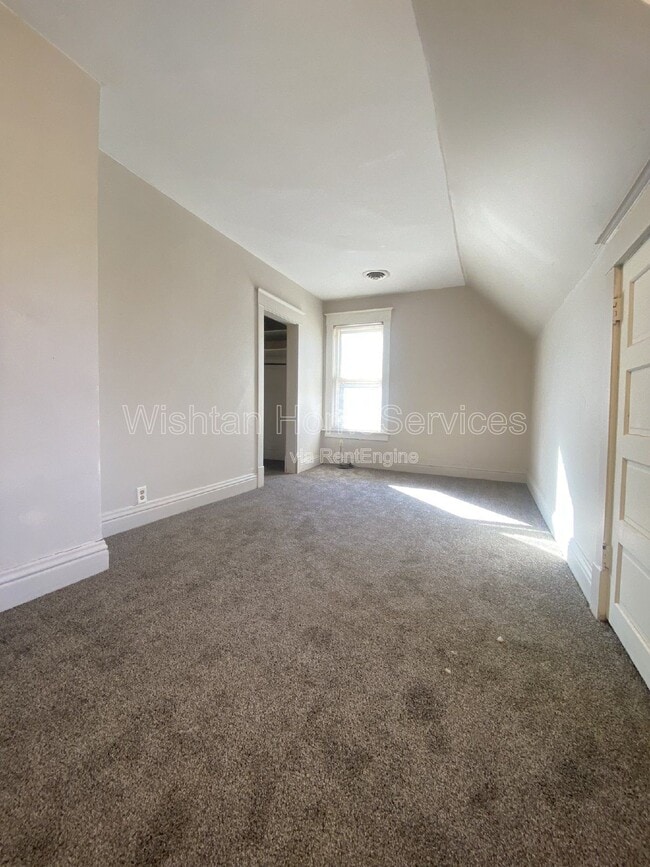 Building Photo - 224 N Ward St