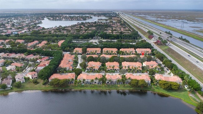 Building Photo - 1210 Sorrento Dr