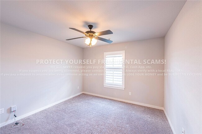 Building Photo - 533 Brinley St