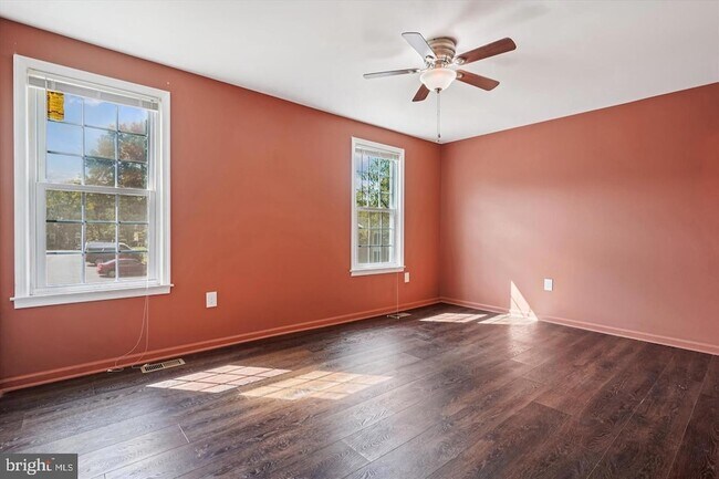 Building Photo - 3226 Foothill St