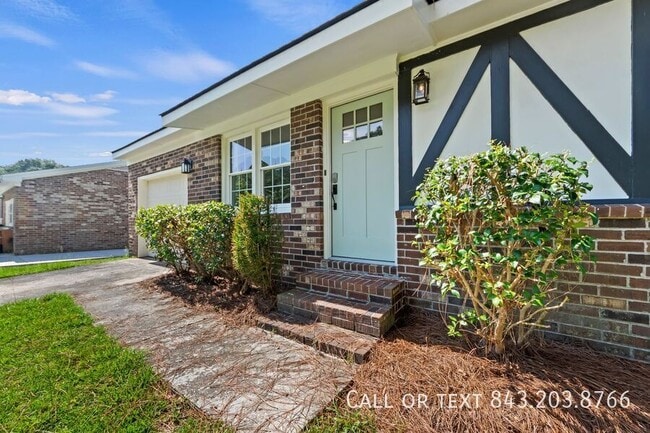 Building Photo - 342 Water Oak Dr