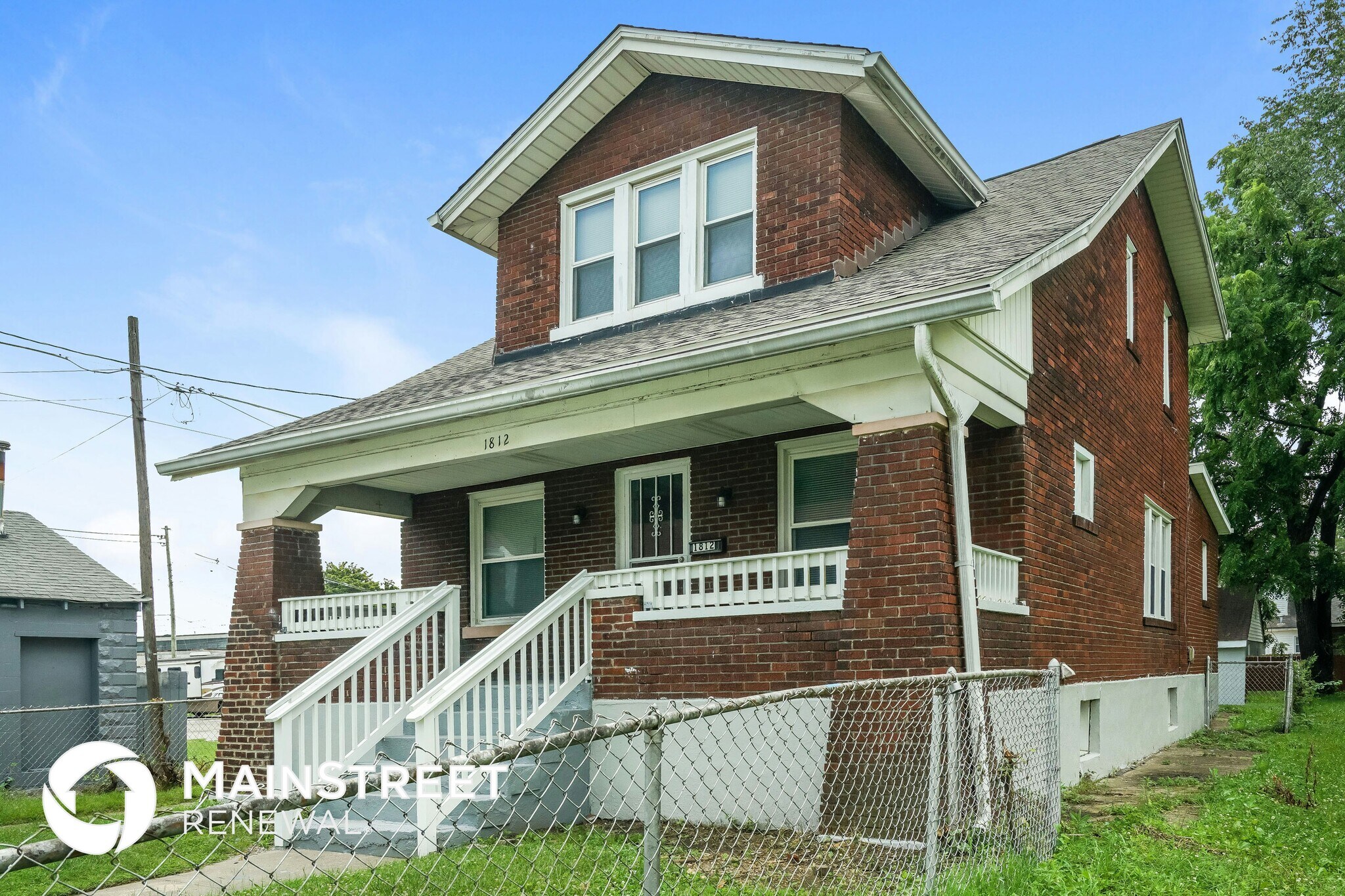 Building Photo - 1812 W Gaulbert Ave