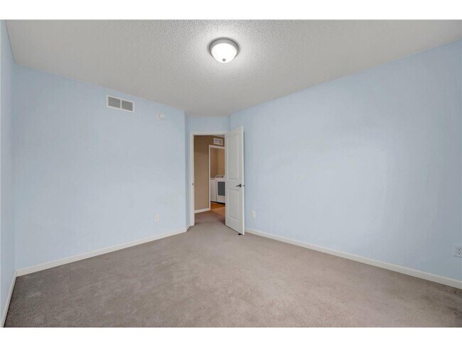 Building Photo - 15666 60th Ave N