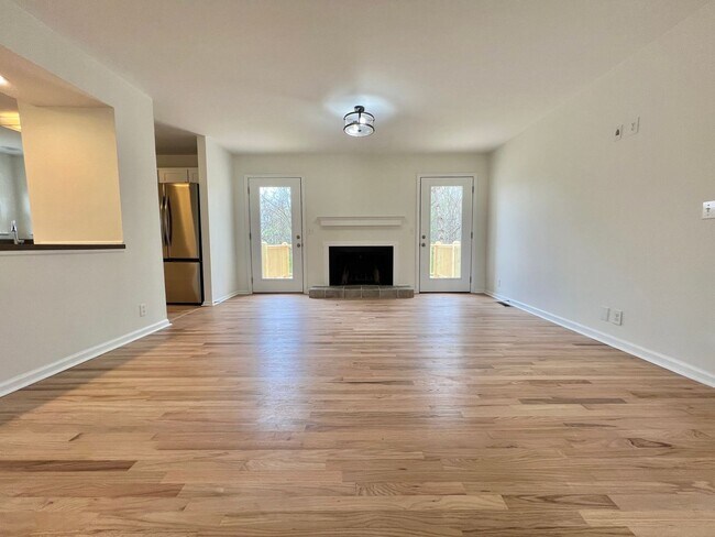Building Photo - 1405 Brenner Ct
