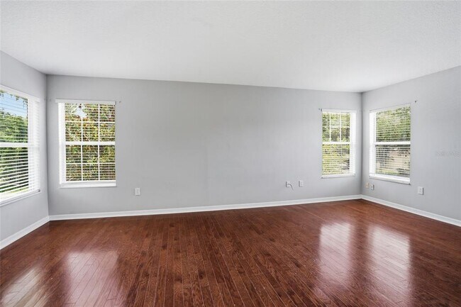 Building Photo - 9913 Edmonton Dr