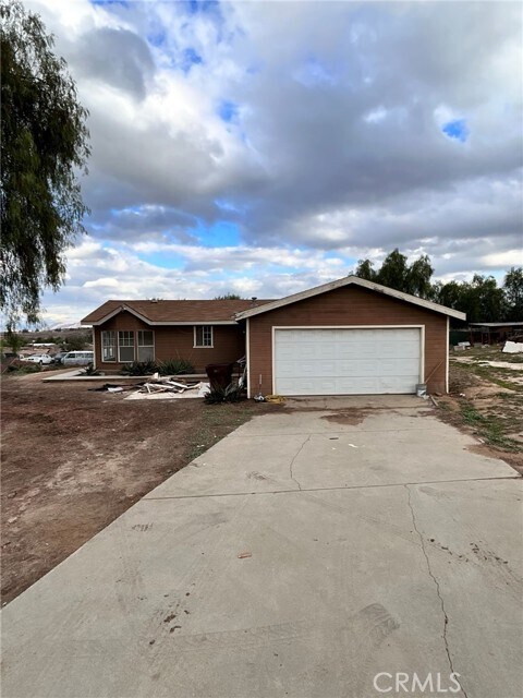 Building Photo - 21721 Orange Ave
