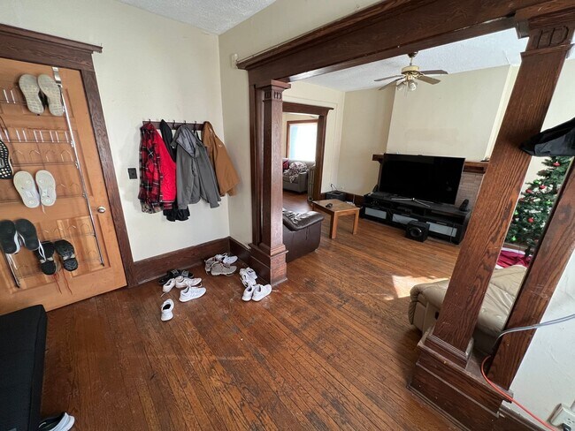 Building Photo - 2944 N Maryland Ave