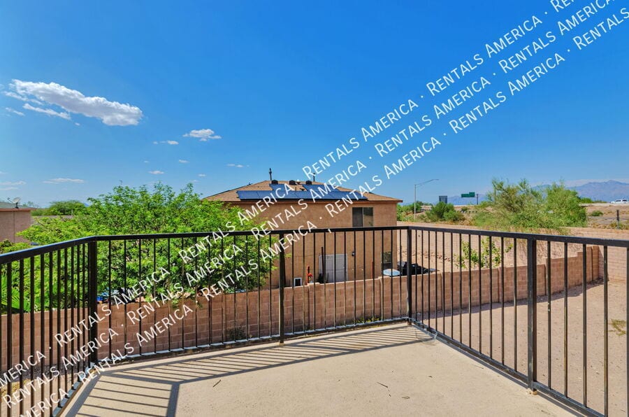 Building Photo - 6644 S SQUAWROOT Pl