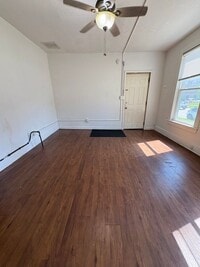 Building Photo - 608 9th St N