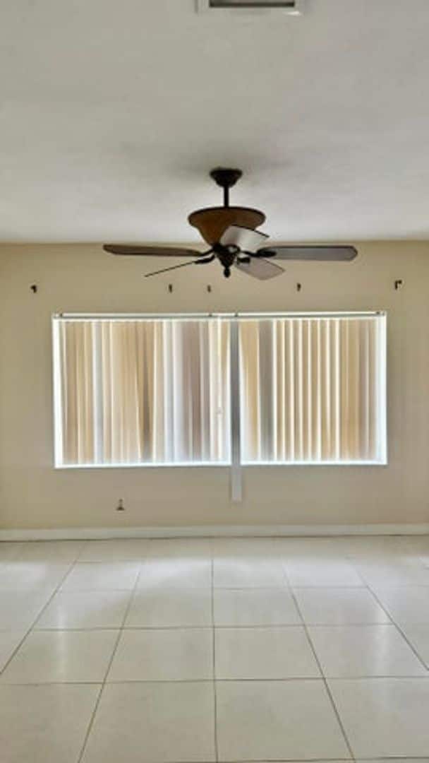 Building Photo - 931 Hibiscus Dr