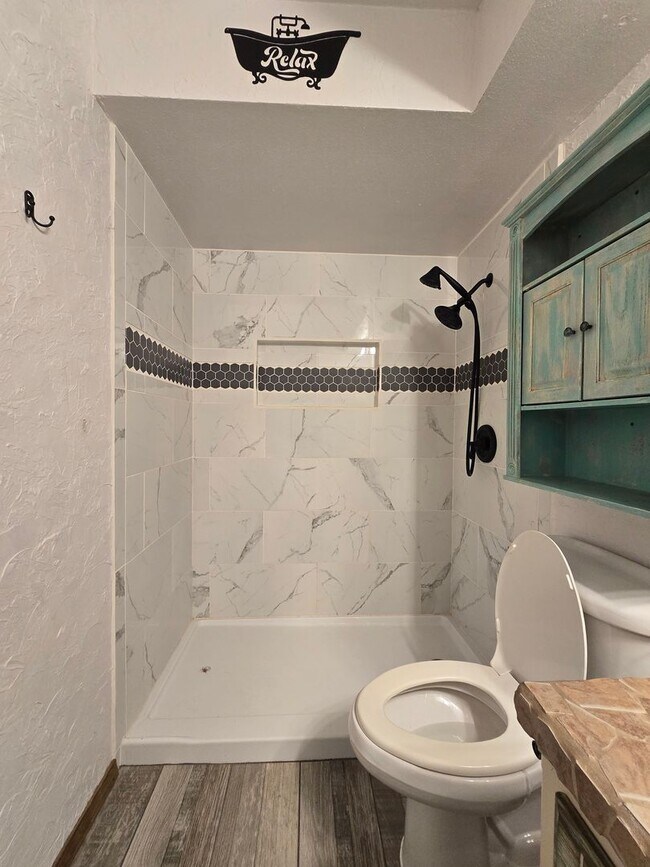 Building Photo - 4 bedroom 2 bath home in Seminole!