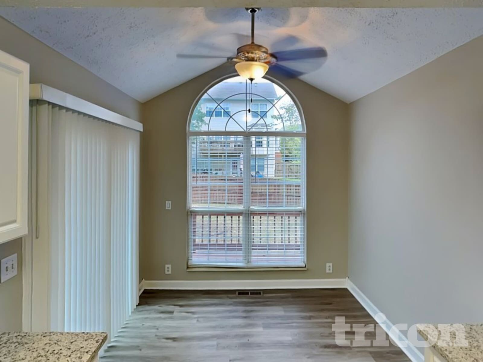 Building Photo - 716 Hallcrest Ct