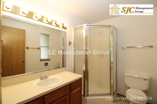 Building Photo - 145 3rd Ave SW