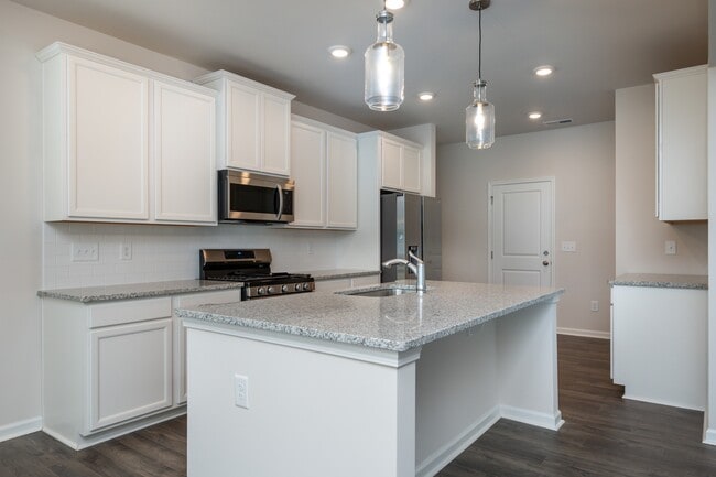 Building Photo - Pine Ridge Place