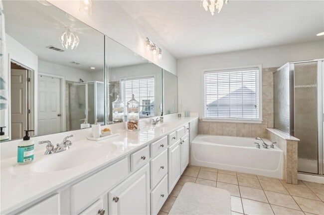 Building Photo - 4020 Emerald Glade Ct