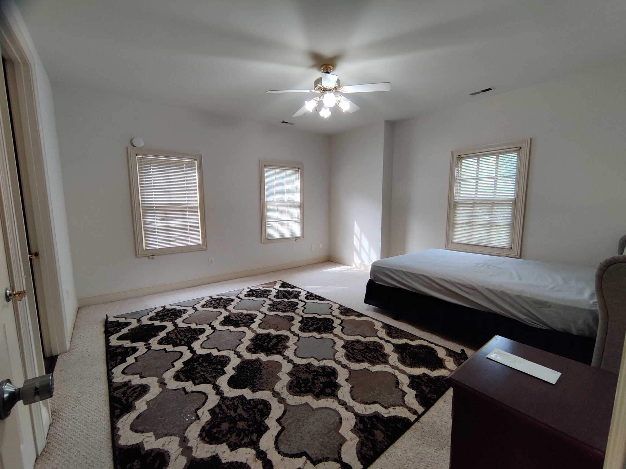 Building Photo - Room in Townhome on Presidents Dr