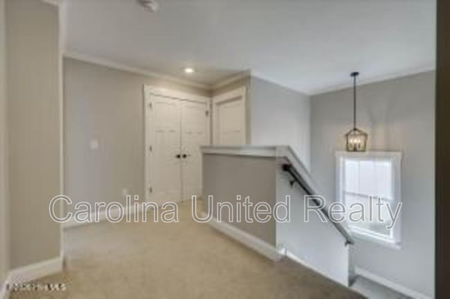 Building Photo - 1003 Glenhaven Dr