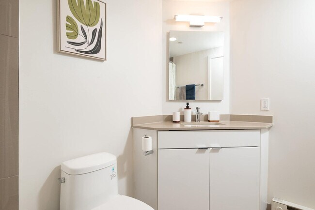 Building Photo - 677-679 Washington Street-SI ID1322145P