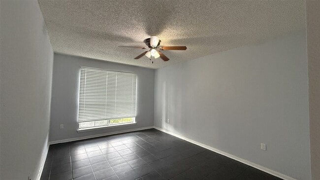 Building Photo - 250 El Dorado Blvd