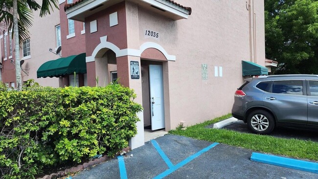 Primary Photo - 12035 SW 14th St