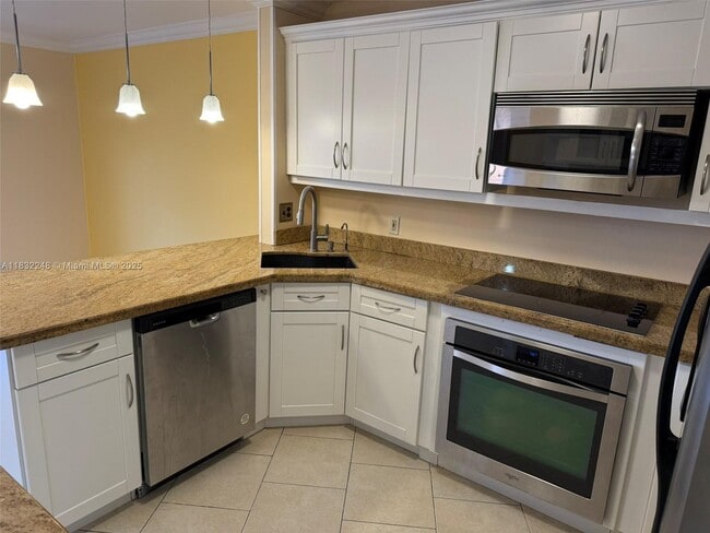 Building Photo - 9842 Watermill Cir