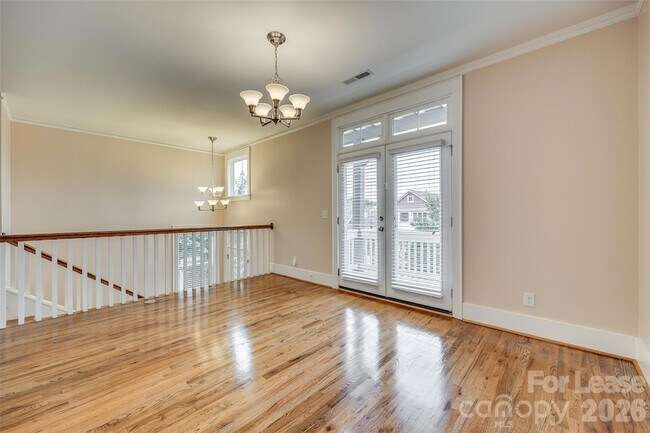 Building Photo - 799 Herrons Ferry Road