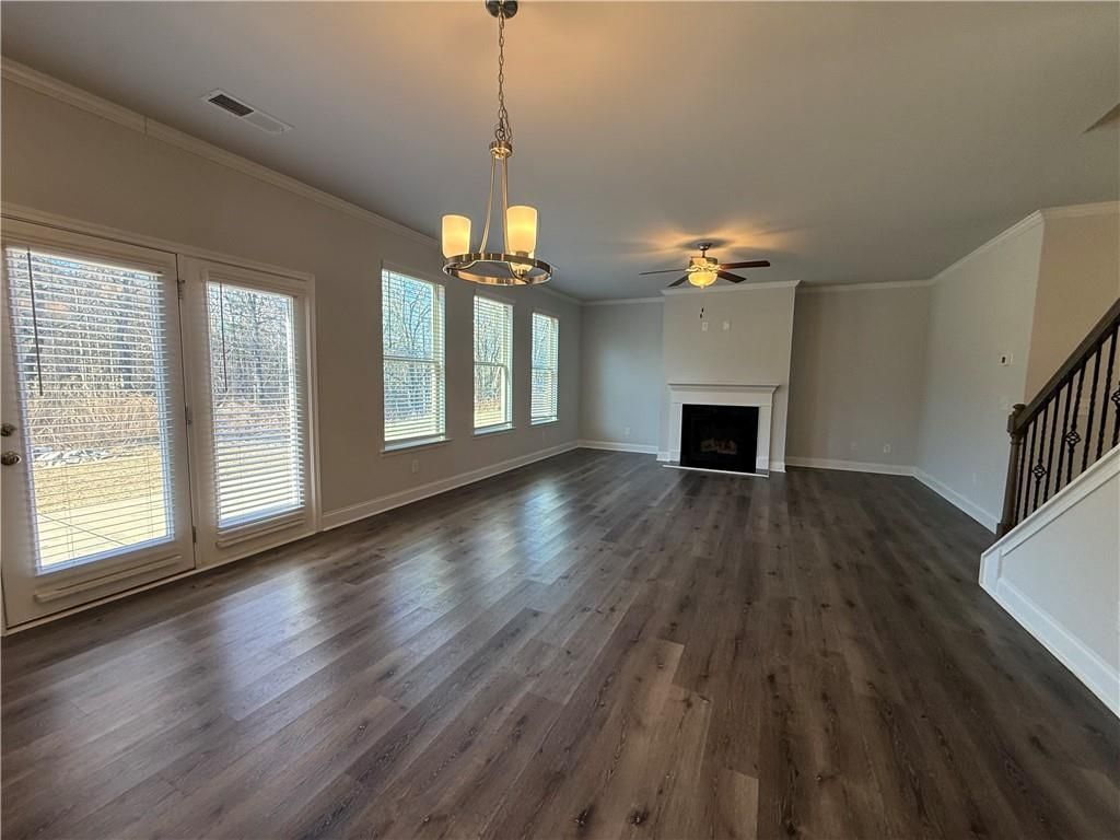 Building Photo - 345 Hellen Vly Dr