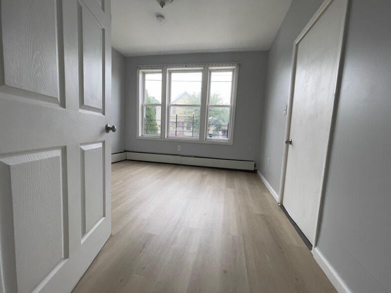 Unit 1 - 62 Greenville Ave