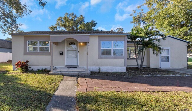 Building Photo - 5148 Tampa Bay Growth Fund 2 LLC