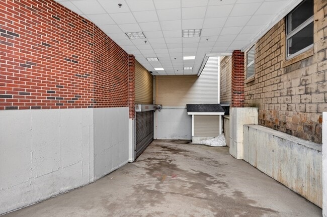 Building Photo - 24 Arsenal St