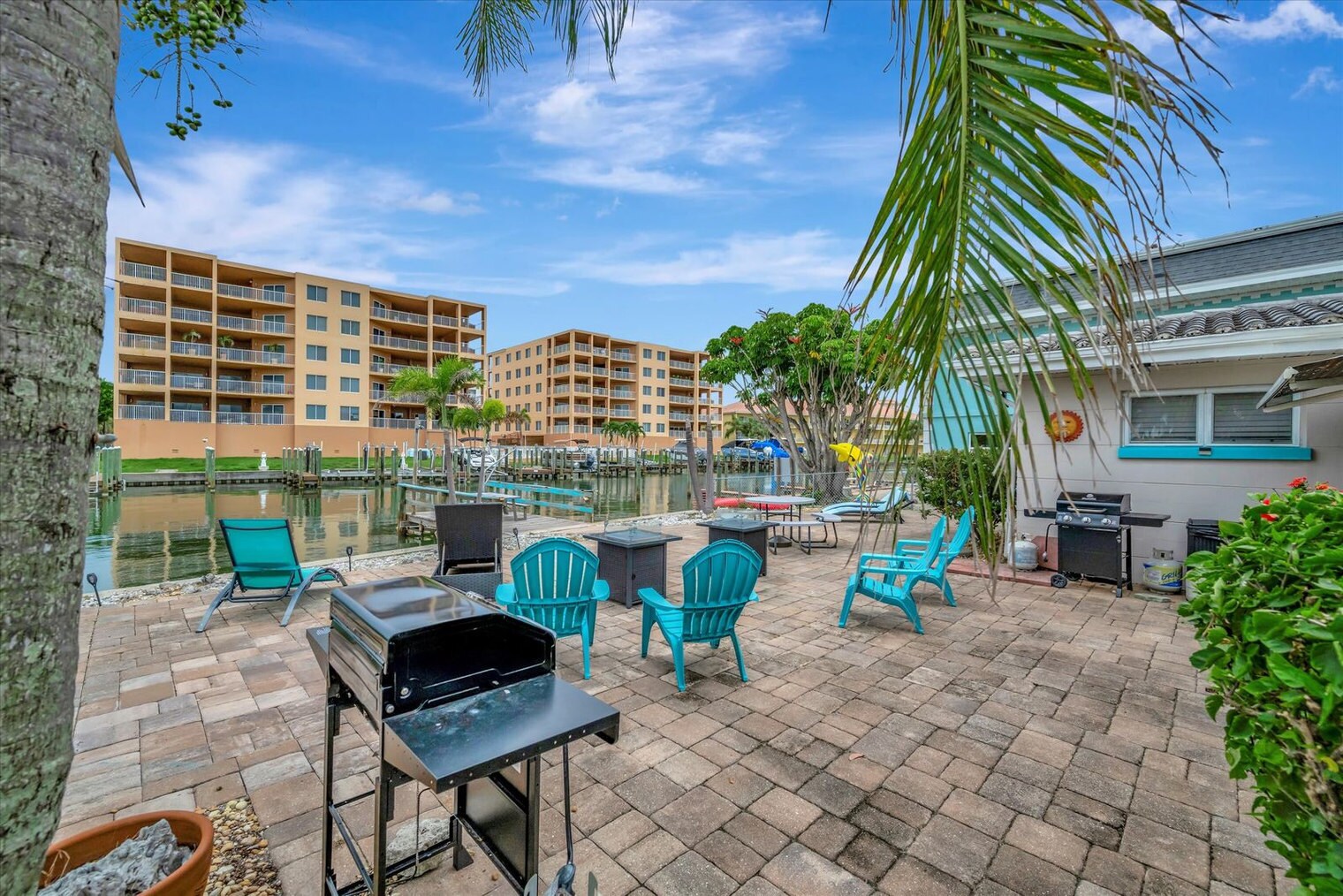 Building Photo - 11420 1st St E