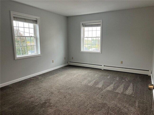 Building Photo - 51 Walnut St