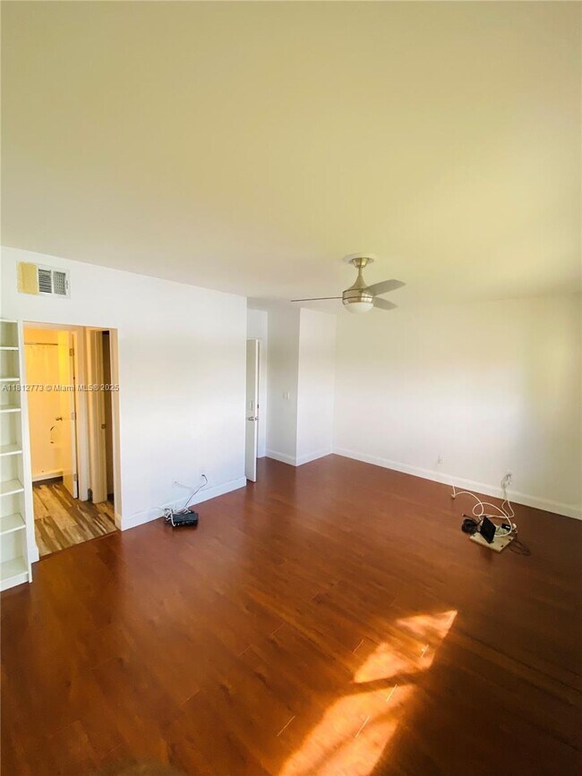 Building Photo - 4751 NW 90th Ave