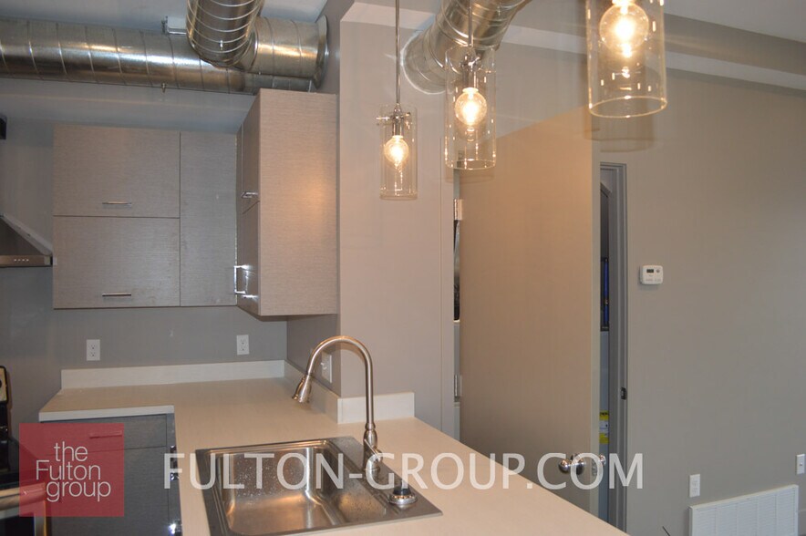 Building Photo - 457 4th St NW