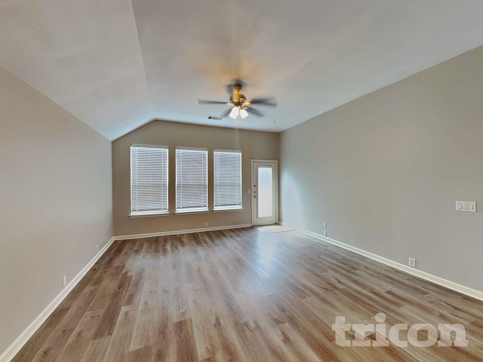 Building Photo - 227 Bison Meadow Dr