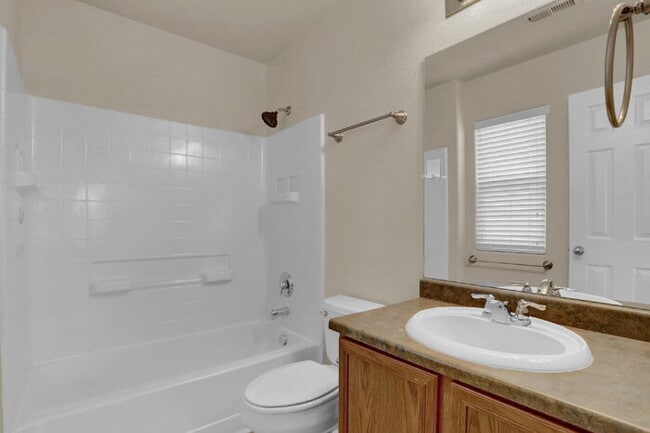 Building Photo - Spacious 3-Bed End-Unit Townhome with Mountain Views Near Ft. Carson