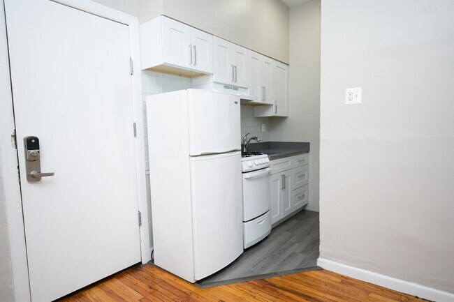 Building Photo - 1114 Spruce St