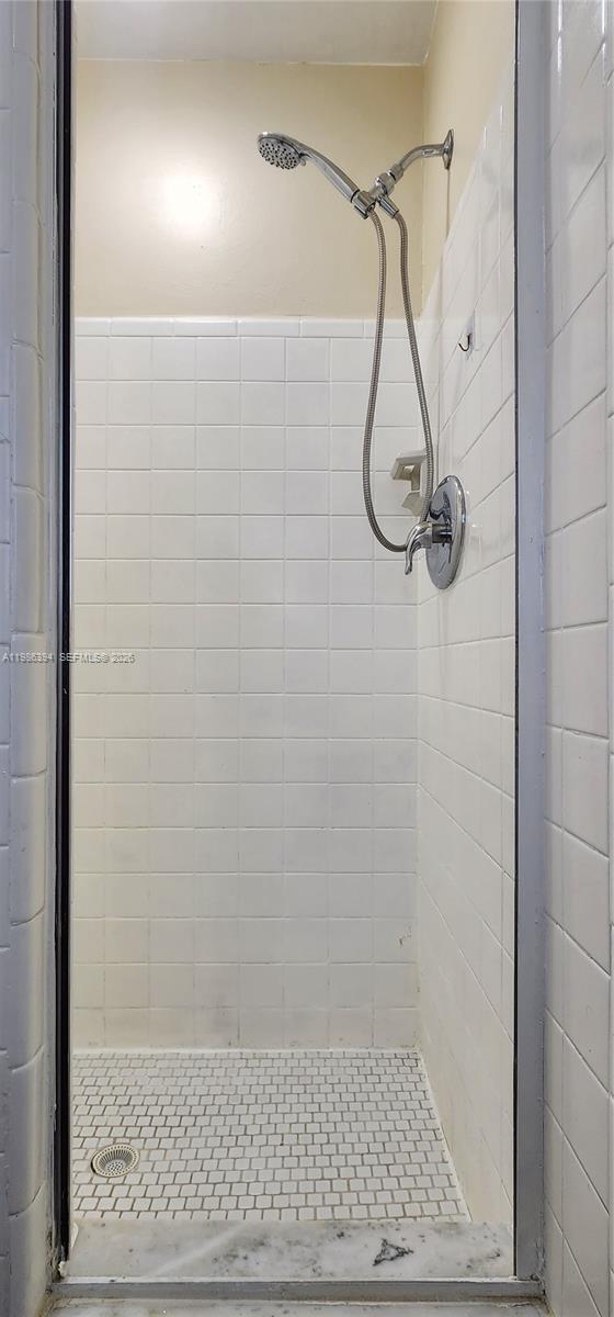 Building Photo - 2214 N 25th Ave