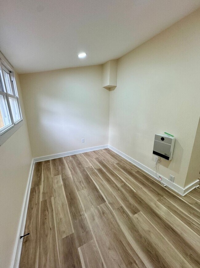 Building Photo - 4504 N Uber St