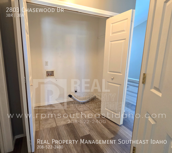 Building Photo - 2803 Chasewood Dr