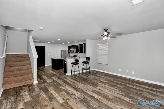 Building Photo - 3629 Avalon Lake Dr SW